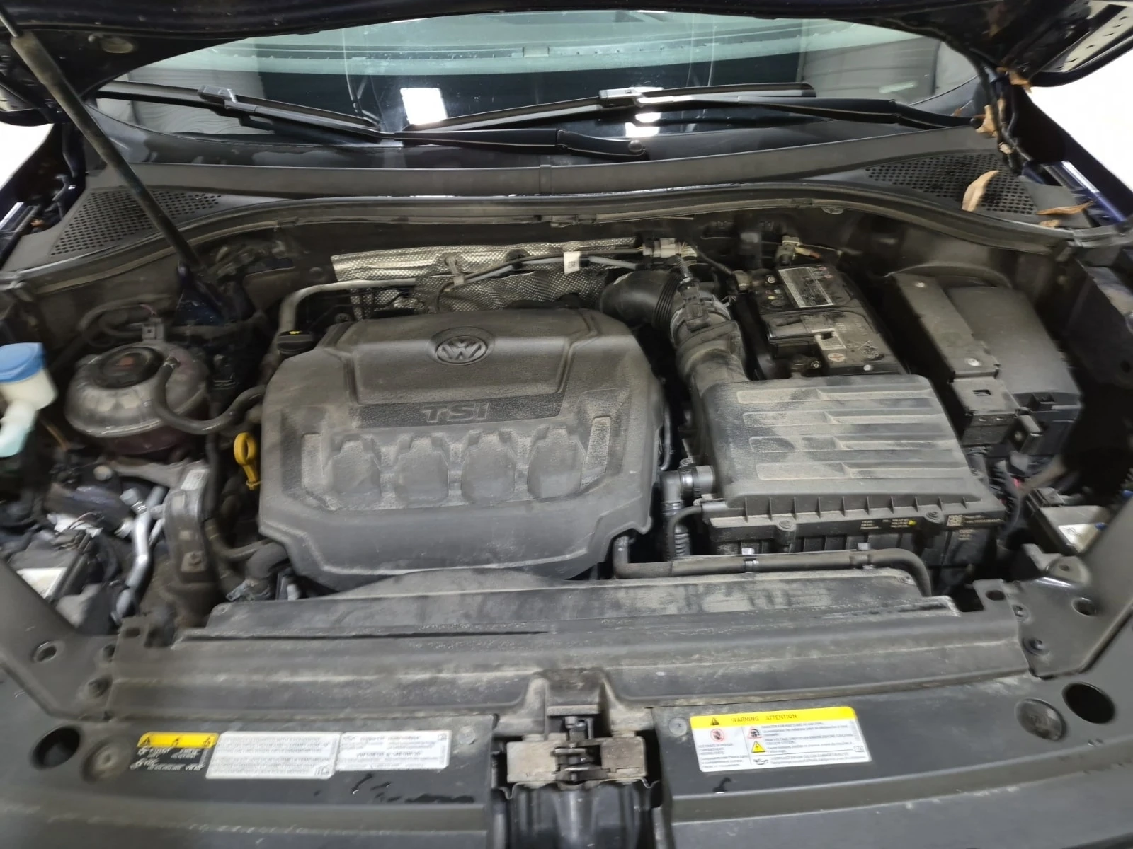 VW Tiguan / HIGHLINE R LINE / 360 / FENDER AUDIO / PANO, снимка 17 - Автомобили и джипове - 56114887