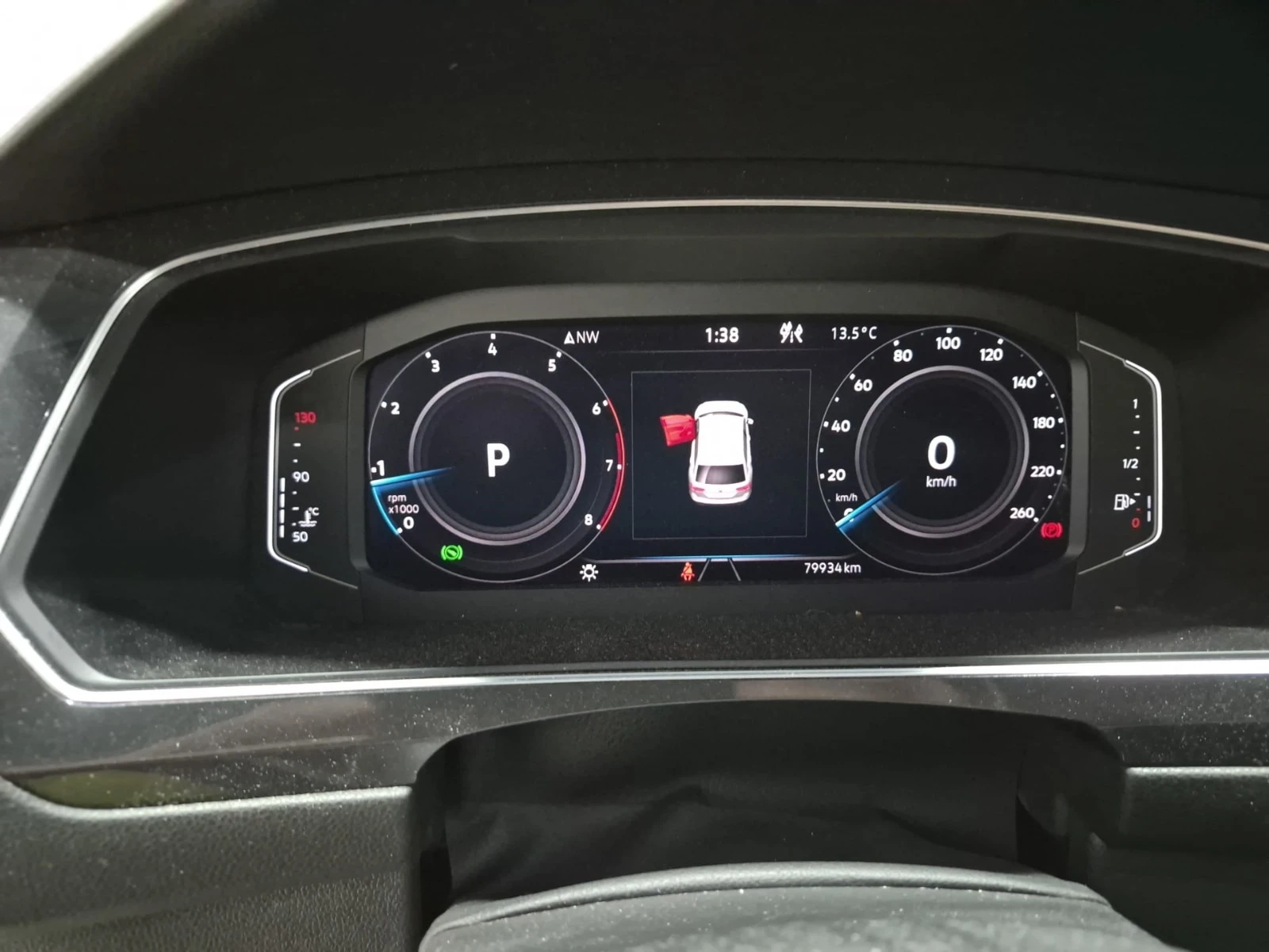 VW Tiguan / HIGHLINE R LINE / 360 / FENDER AUDIO / PANO, снимка 11 - Автомобили и джипове - 56114887