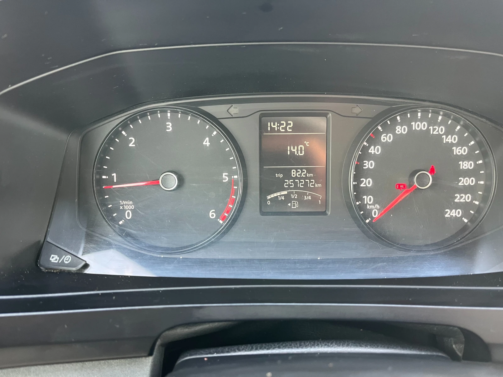 VW T6 2.0TDI-150к.с., снимка 10 - Бусове и автобуси - 53877682