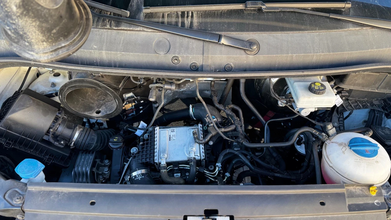 VW Crafter 2.0TDI, снимка 13 - Бусове и автобуси - 56022911