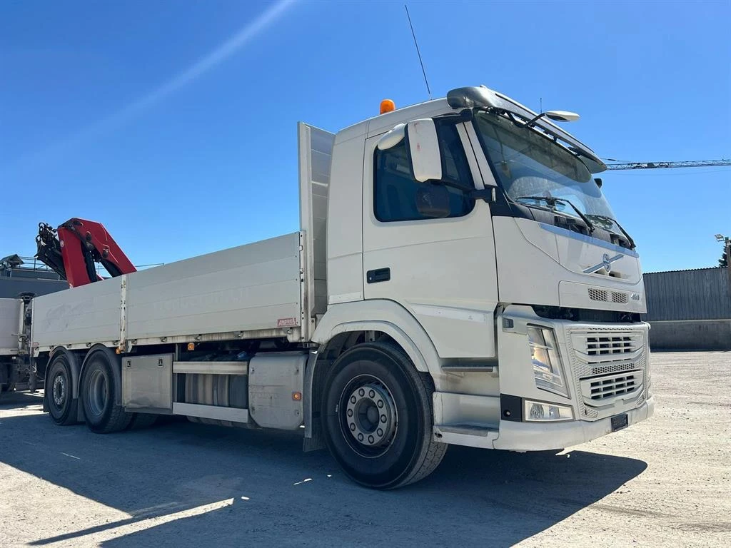 Volvo Fm 460 Кран 26тм дистанц., снимка 2 - Камиони - 54379258