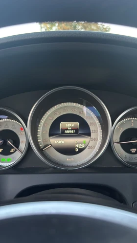 Mercedes-Benz E 220 2.2D, снимка 10