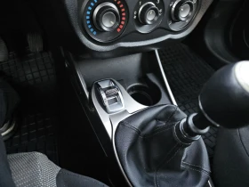 Alfa Romeo MiTo Alfa Romeo MiTo / 1.4 MPI 78 к.с., снимка 10