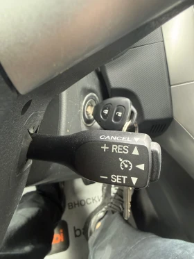Toyota Auris 1.8i 147к.с Швейцария Фейслифт, снимка 15