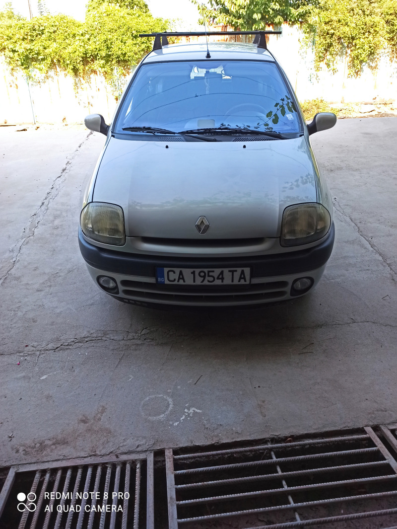 Renault Clio 2, снимка 1 - Автомобили и джипове - 41624453