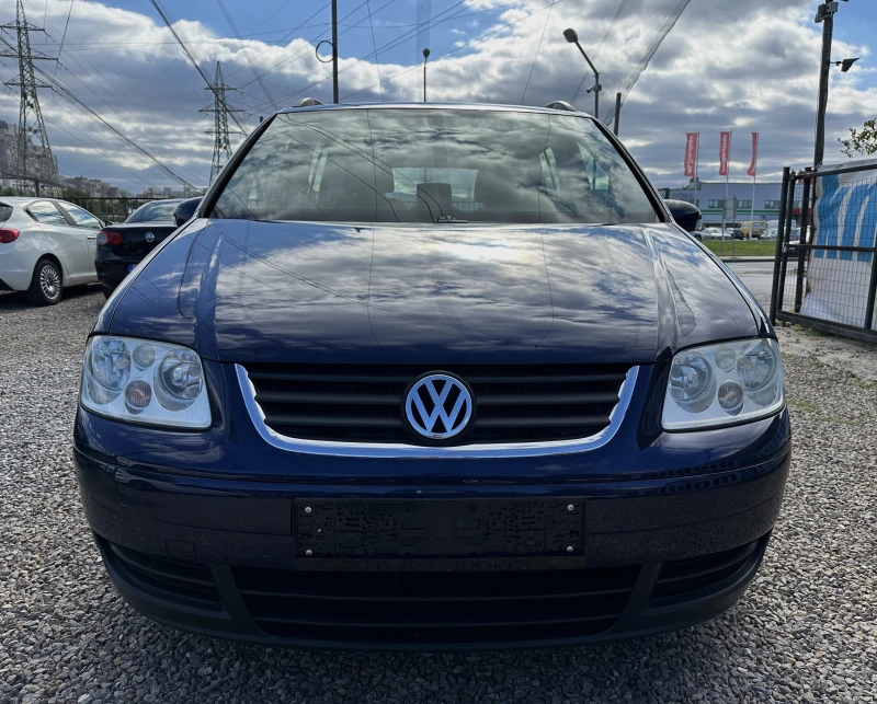 VW Touran 1.9TDI 101к.с./6ск./ТОП СЪСТОЯНИЕ , снимка 2 - Автомобили и джипове - 47410061