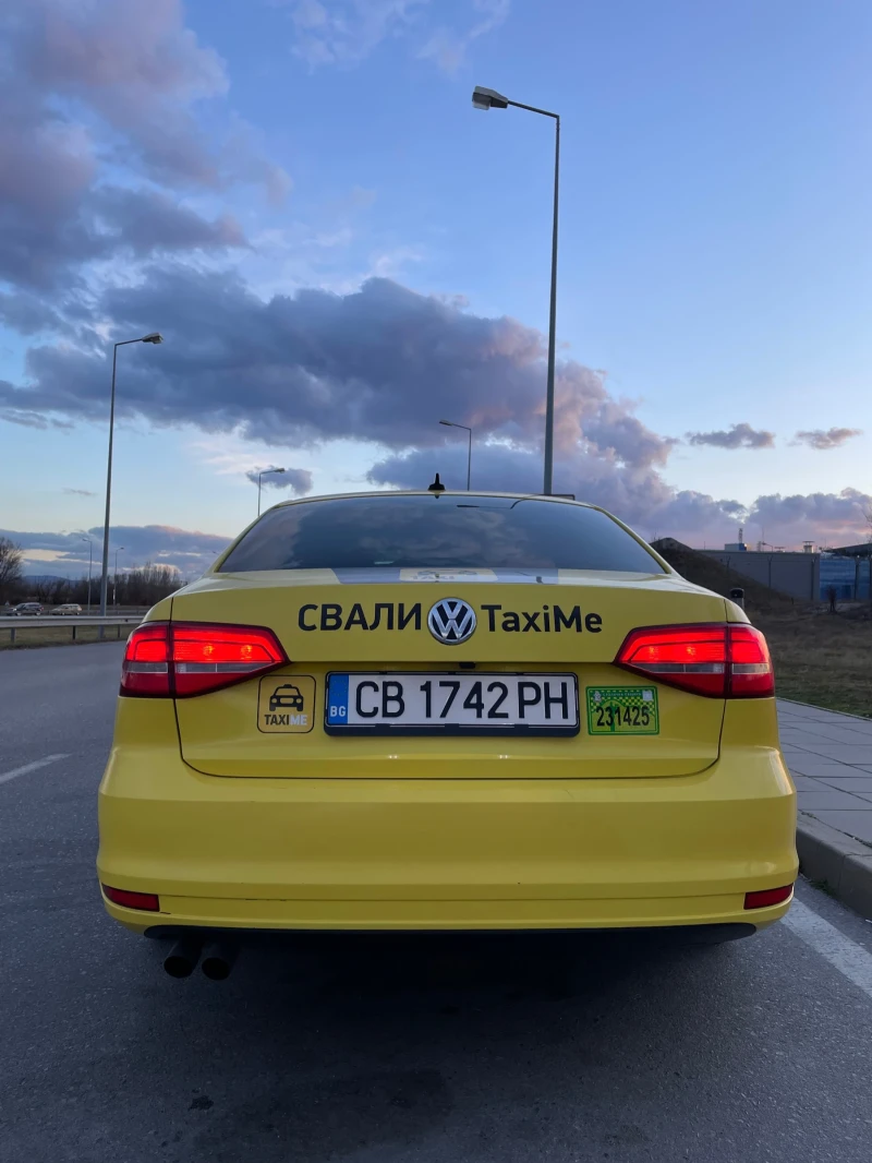 VW Jetta 6, снимка 3 - Автомобили и джипове - 47470874