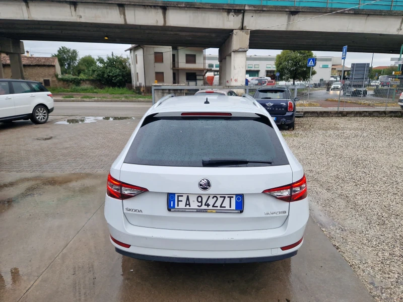 Skoda Superb 2.0TDI, 150кс, DSG, 16г.full, снимка 4 - Автомобили и джипове - 47504123