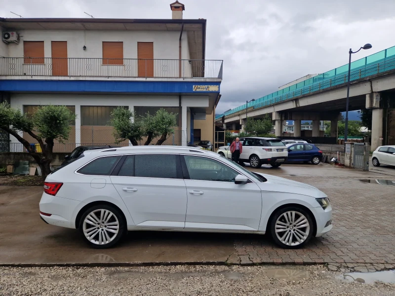 Skoda Superb 2.0TDI, 150кс, DSG, 16г.full, снимка 6 - Автомобили и джипове - 47504123