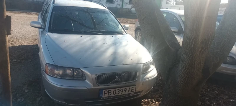 Volvo V70, снимка 1 - Автомобили и джипове - 48449854