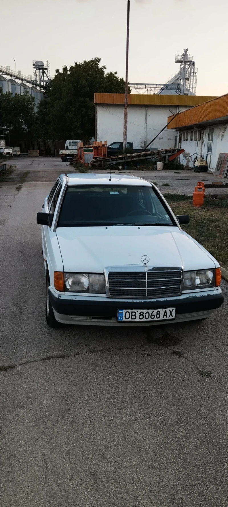 Mercedes-Benz 190, снимка 1 - Автомобили и джипове - 48634288