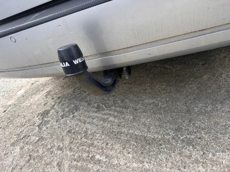 VW Touran 1.6tdi dsg, снимка 14 - Автомобили и джипове - 51899805