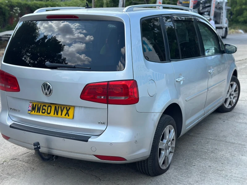 VW Touran 1.6tdi dsg, снимка 3 - Автомобили и джипове - 51899805