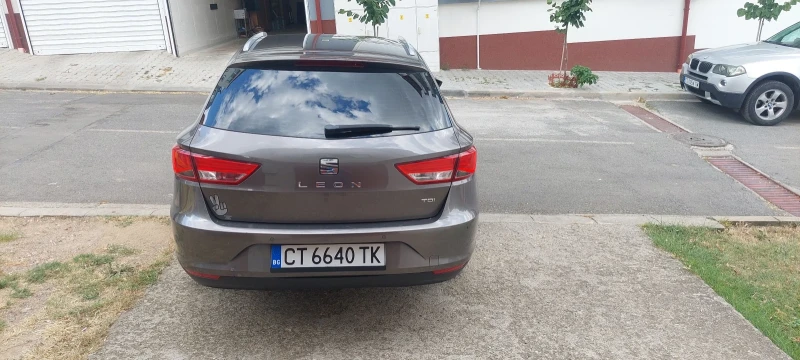 Seat Leon 1.6 TDI DSG 7 ск. 110 к.с., снимка 3 - Автомобили и джипове - 51938075