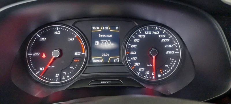 Seat Leon 1.6 TDI DSG 7 ск. 110 к.с., снимка 11 - Автомобили и джипове - 51938075