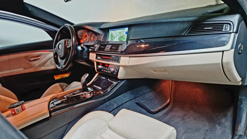 BMW 520 Shadow Line TOP Състояние, снимка 13 - Автомобили и джипове - 52161059