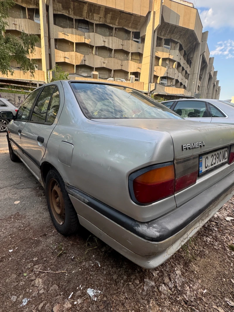 Nissan Primera 1, 6 , снимка 3 - Автомобили и джипове - 51516537
