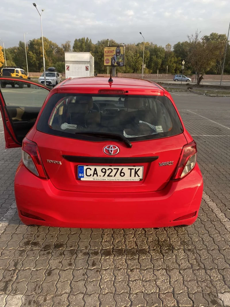 Toyota Yaris 1.3, снимка 4 - Автомобили и джипове - 52072601