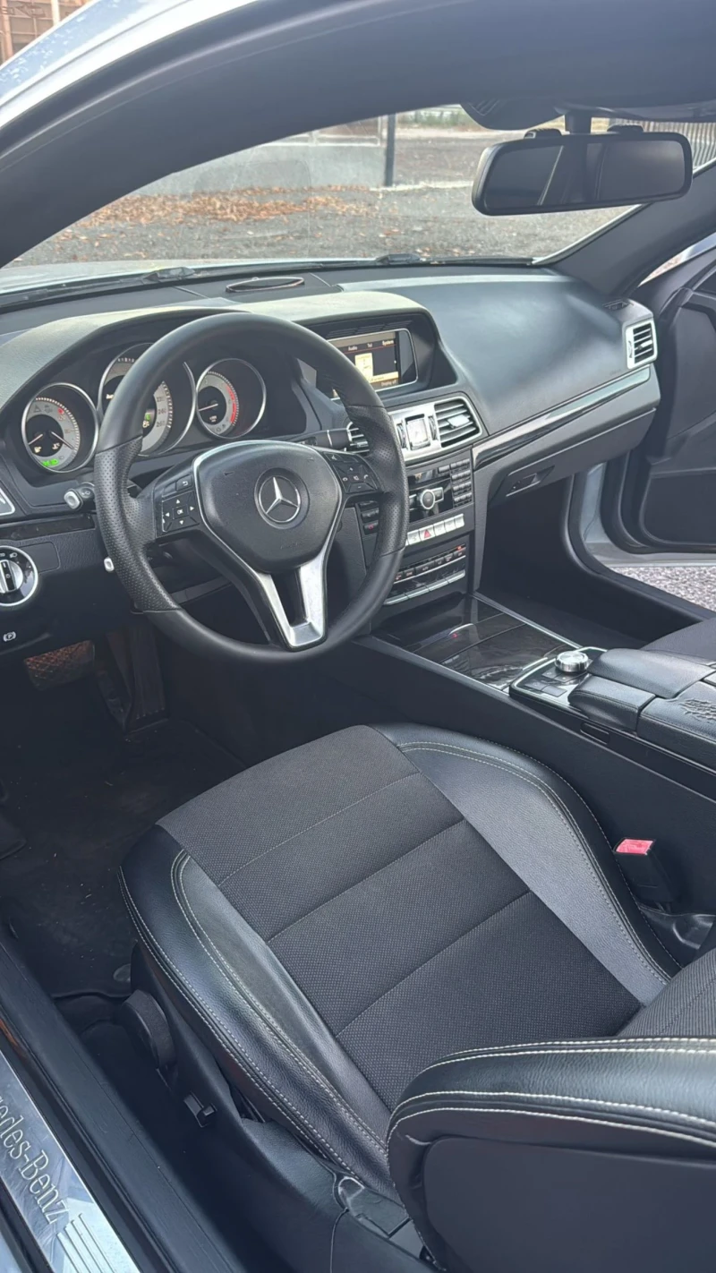 Mercedes-Benz E 220 2.2D, снимка 14 - Автомобили и джипове - 52226475