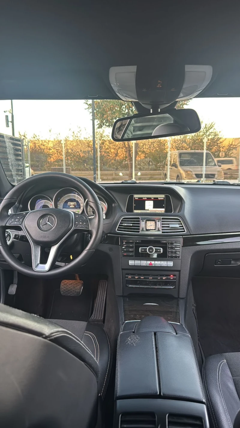 Mercedes-Benz E 220 2.2D, снимка 8 - Автомобили и джипове - 52226475
