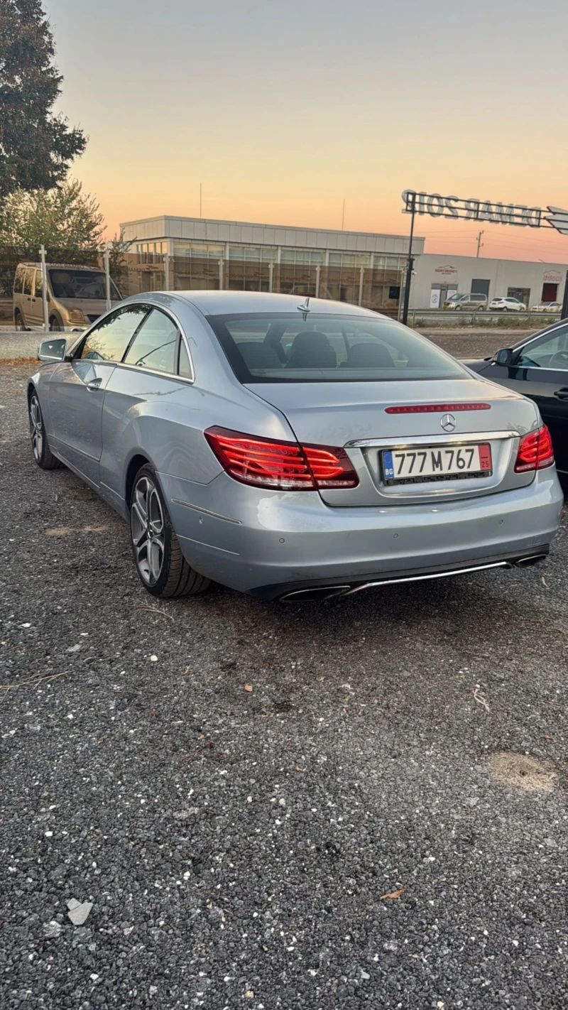 Mercedes-Benz E 220 2.2D, снимка 5 - Автомобили и джипове - 52226475