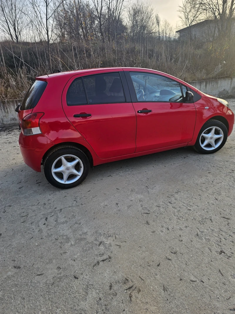 Toyota Yaris 1.0, снимка 6 - Автомобили и джипове - 52839520