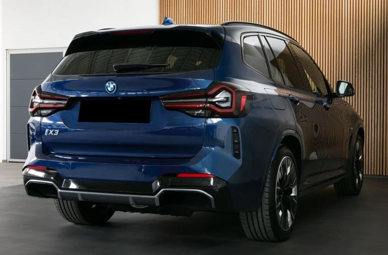 BMW iX3 M-Sport, снимка 2 - Автомобили и джипове - 53002574