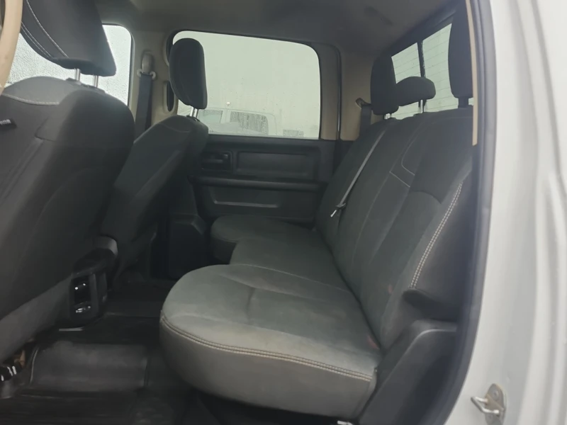 Dodge RAM 3500 6.4L| ПОДГРЕВИ| ЕЛ ПАКЕТ| CARFAX, снимка 13 - Автомобили и джипове - 53536690