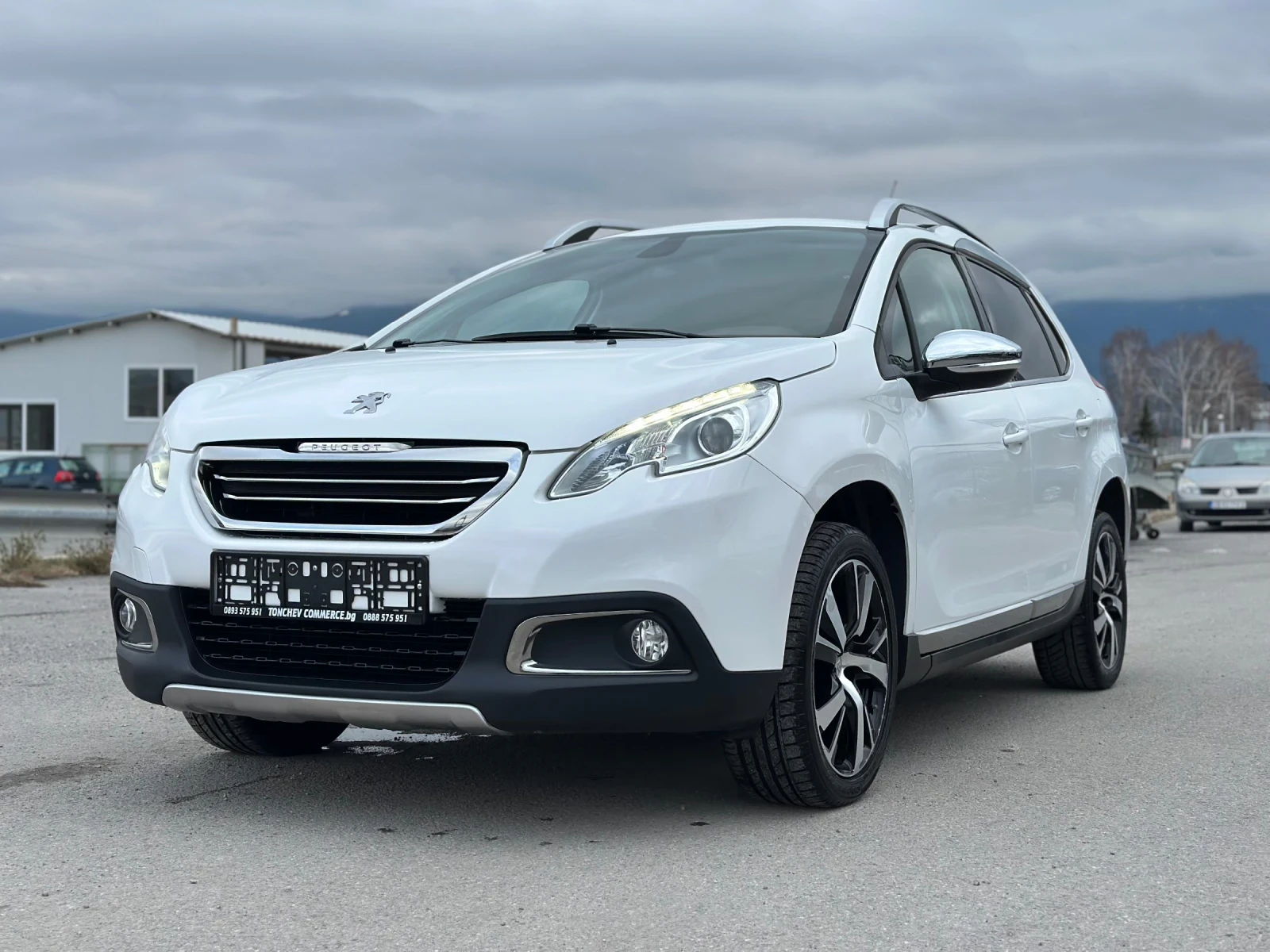 Peugeot 2008 1.6-BLUEHDI-EURO-6B-KOJA-NAVI-136.000km-NEW-FULL - изображение 3