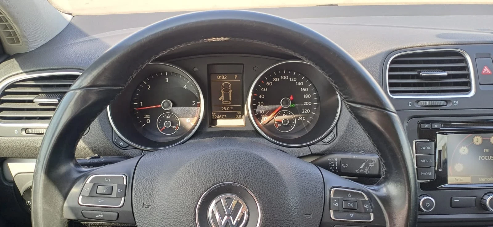 VW Golf 2.0 TDi- DSG HIGH LINE - изображение 10