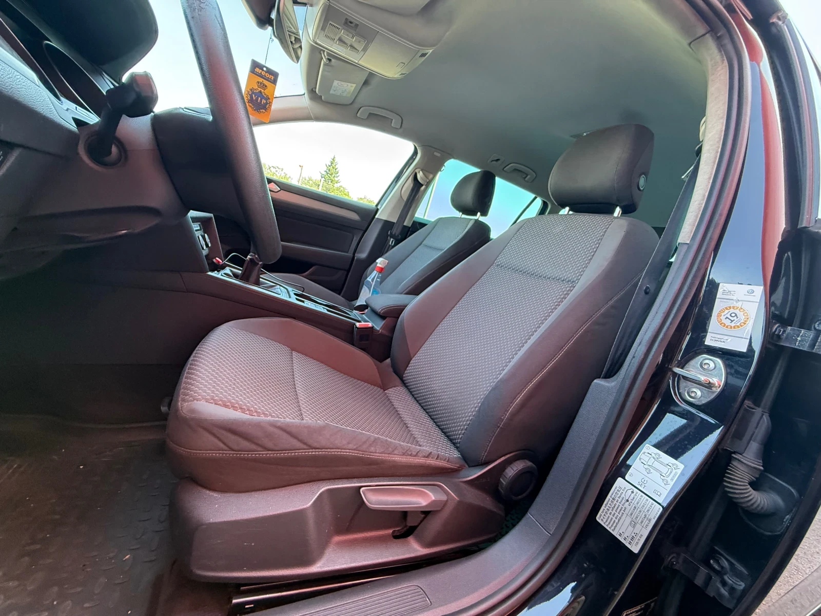 VW Passat Ръчка* 6ск* Промо*  - изображение 10