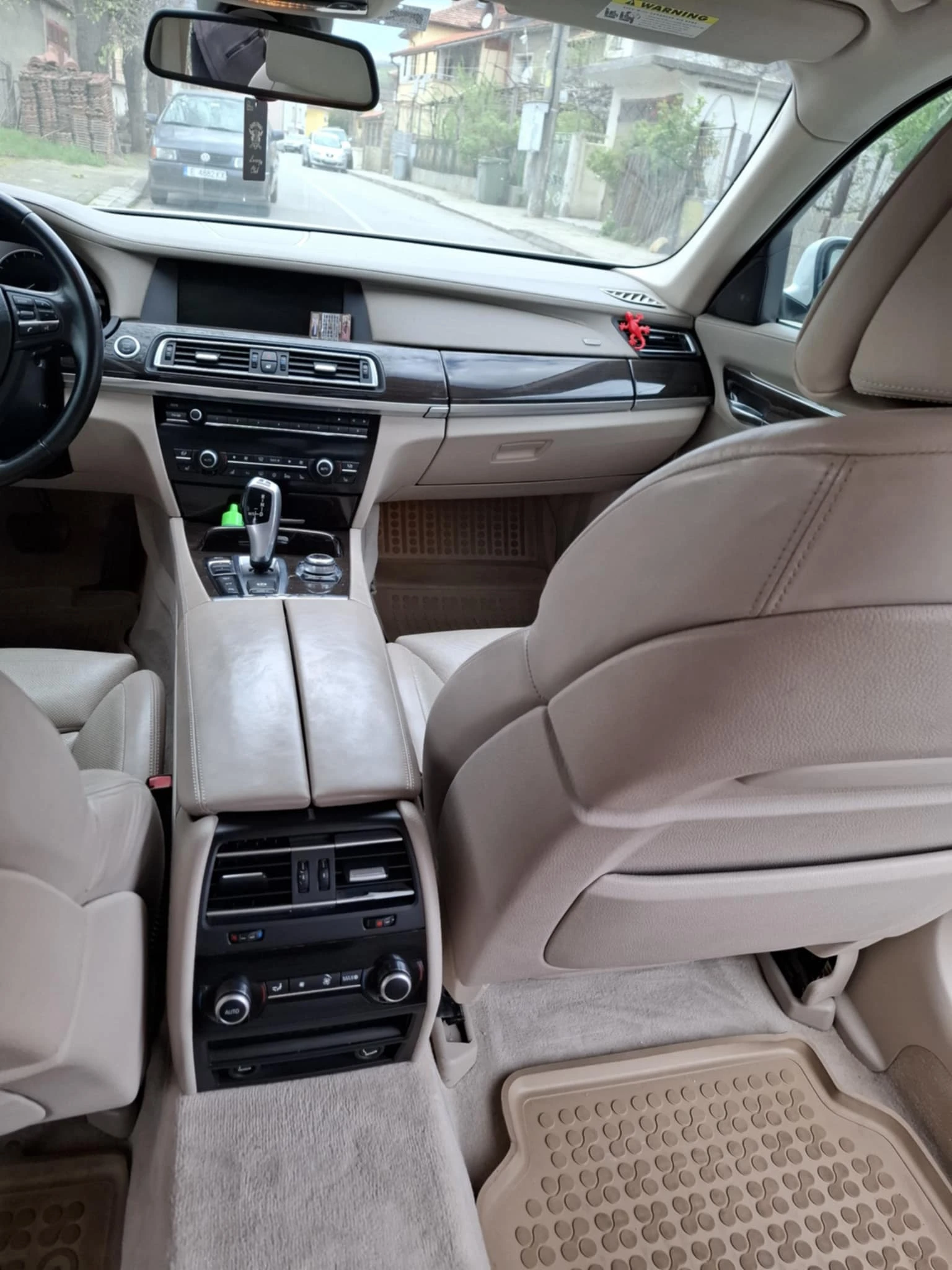 BMW 750 Х ДРАЙВ - изображение 9