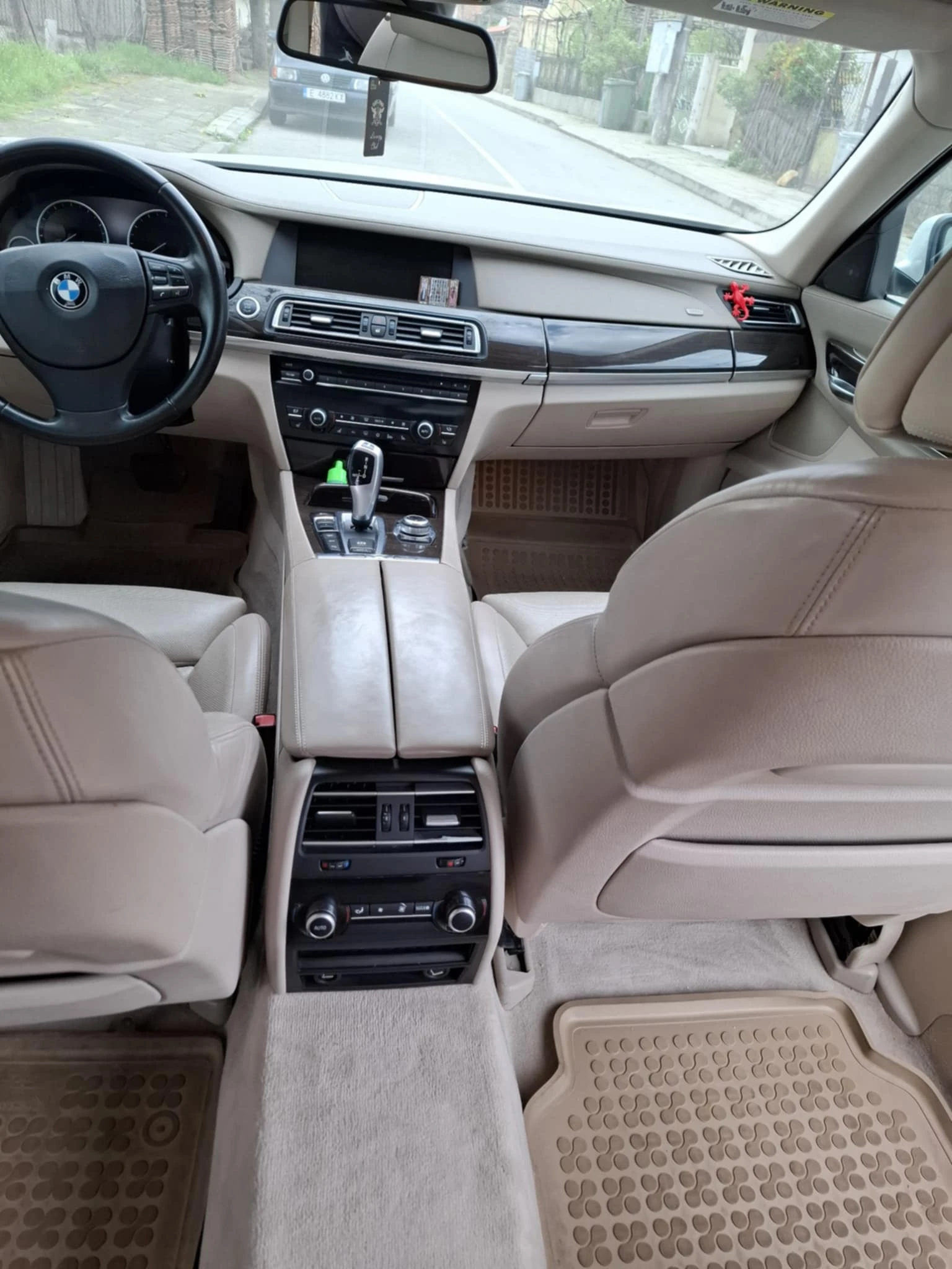 BMW 750 Х ДРАЙВ - изображение 8