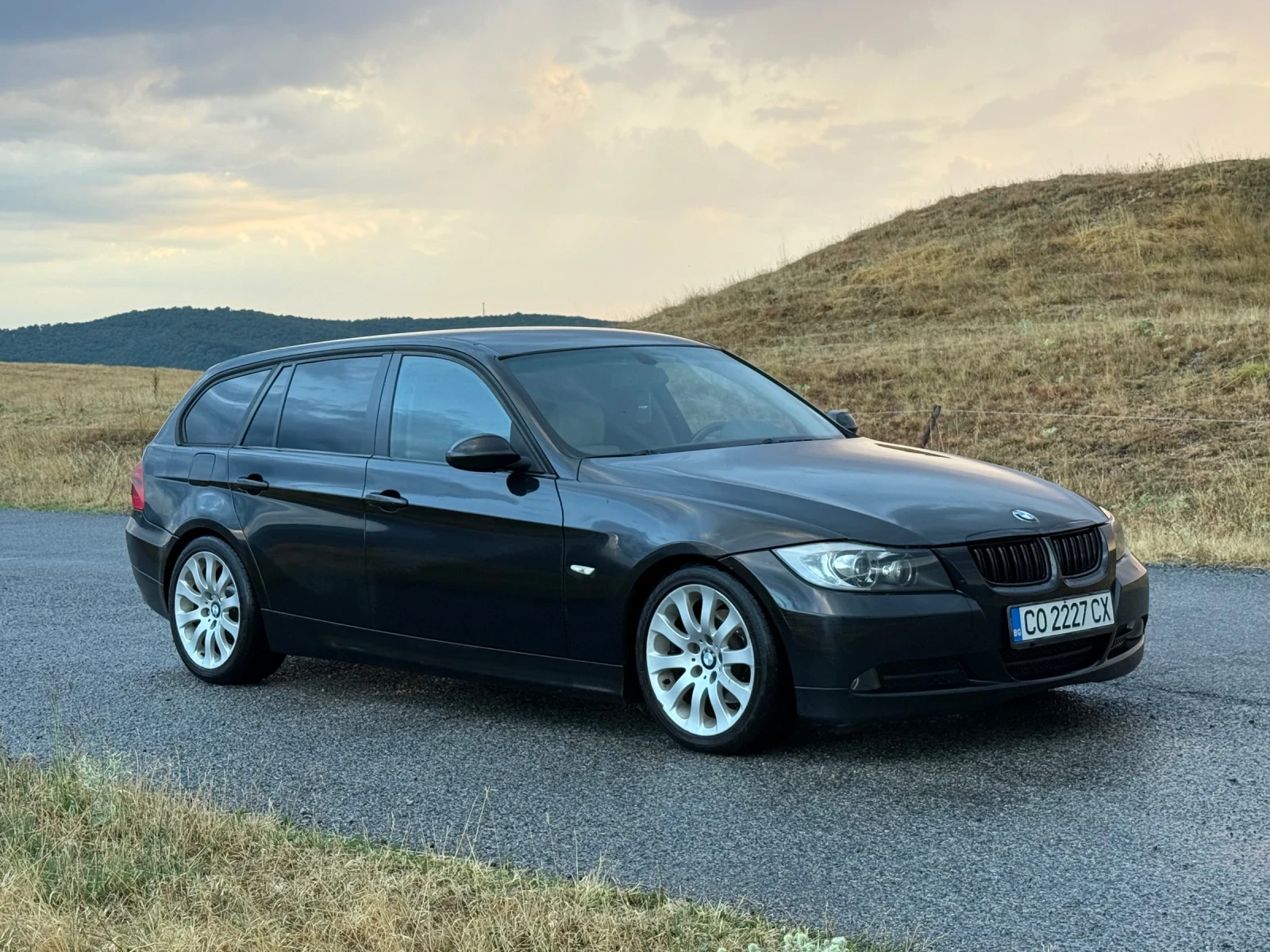 BMW 320 D 163КС - изображение 8