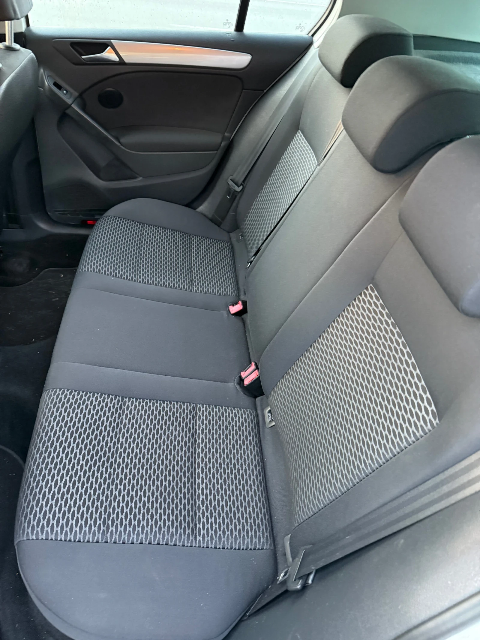 VW Golf 1.6 TDI - изображение 9