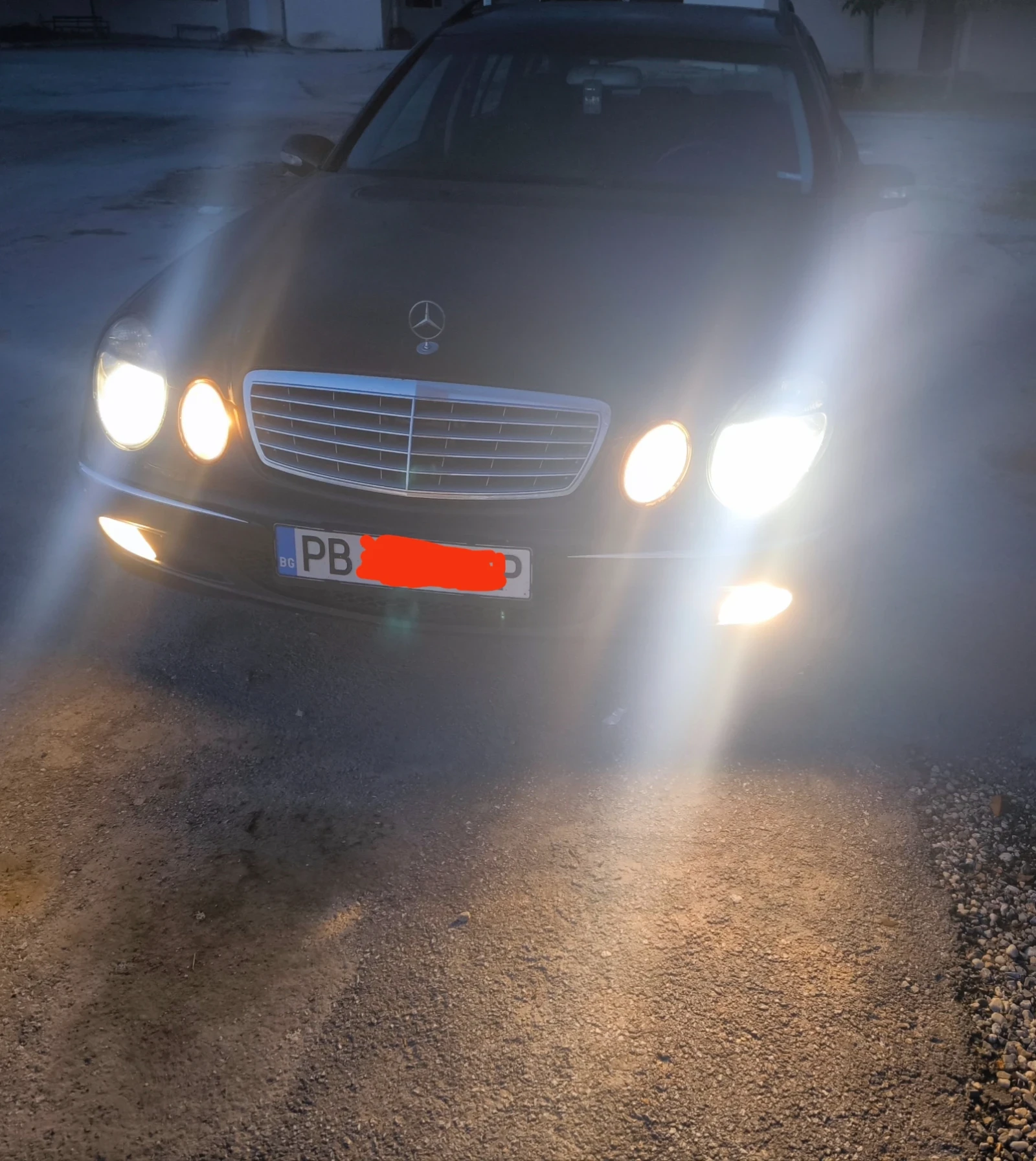 Mercedes-Benz E 270  - изображение 9