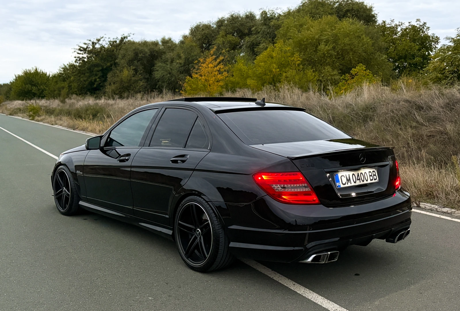 Mercedes-Benz C 320 AMG/NAVI/PANO/MEMORY / Harman - изображение 4