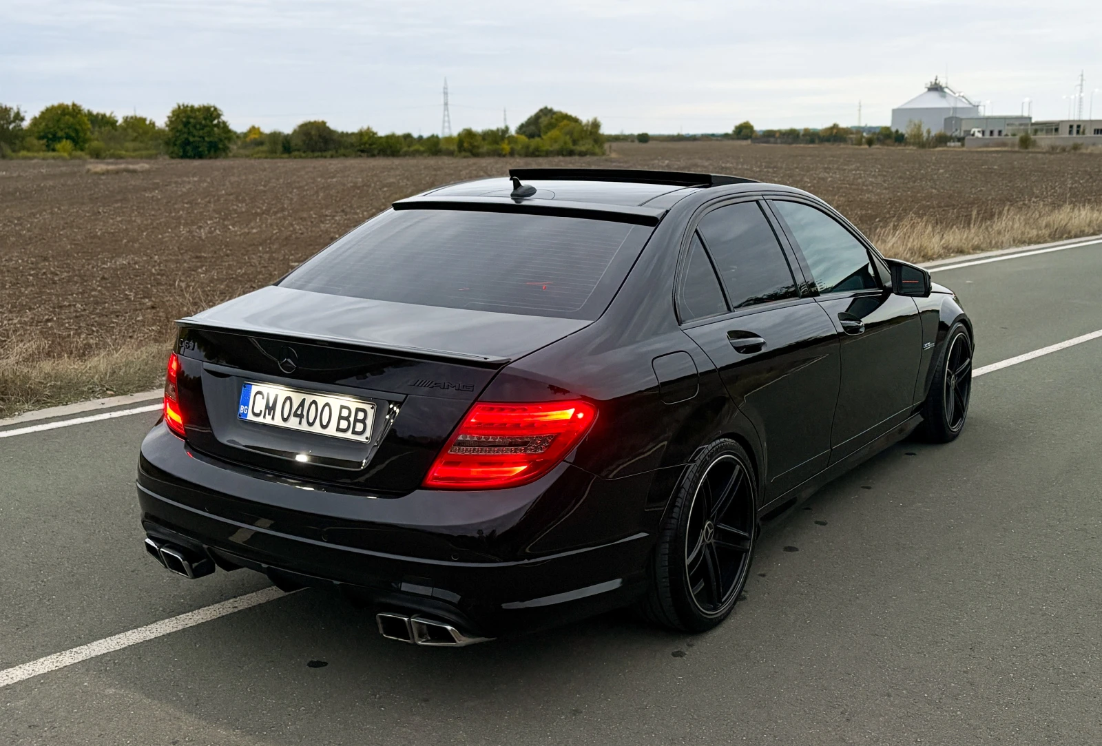 Mercedes-Benz C 320 AMG/NAVI/PANO/MEMORY / Harman - изображение 6