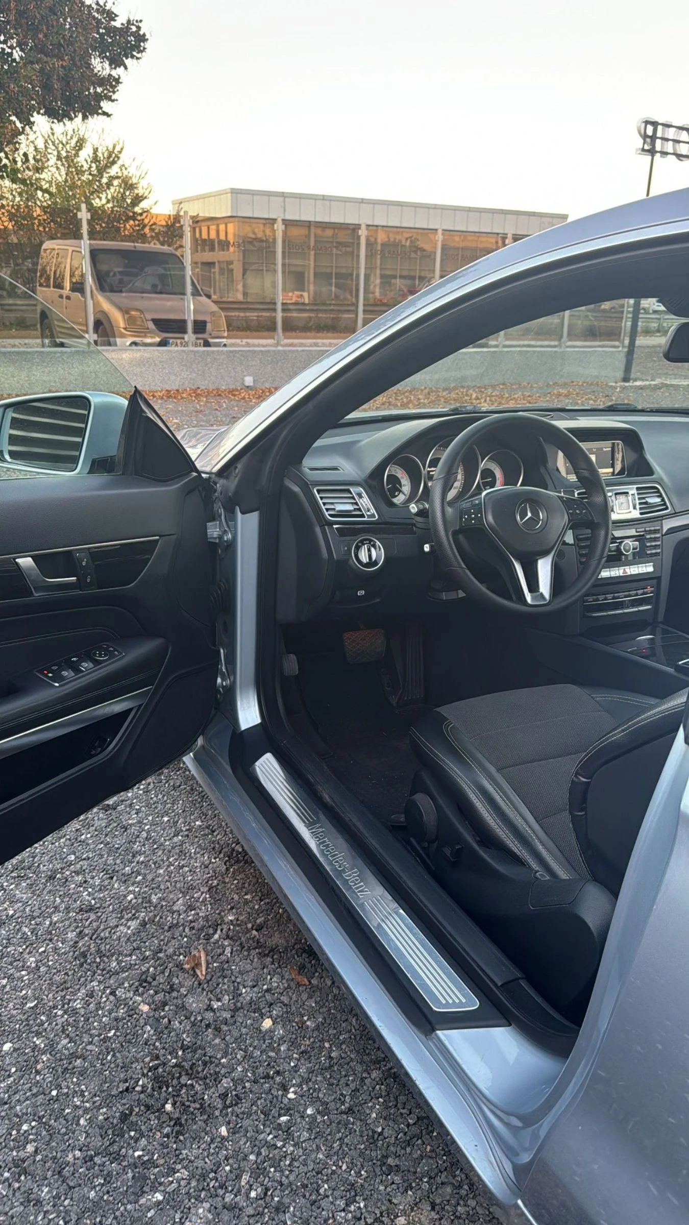 Mercedes-Benz E 220 2.2D | Mobile.bg   13