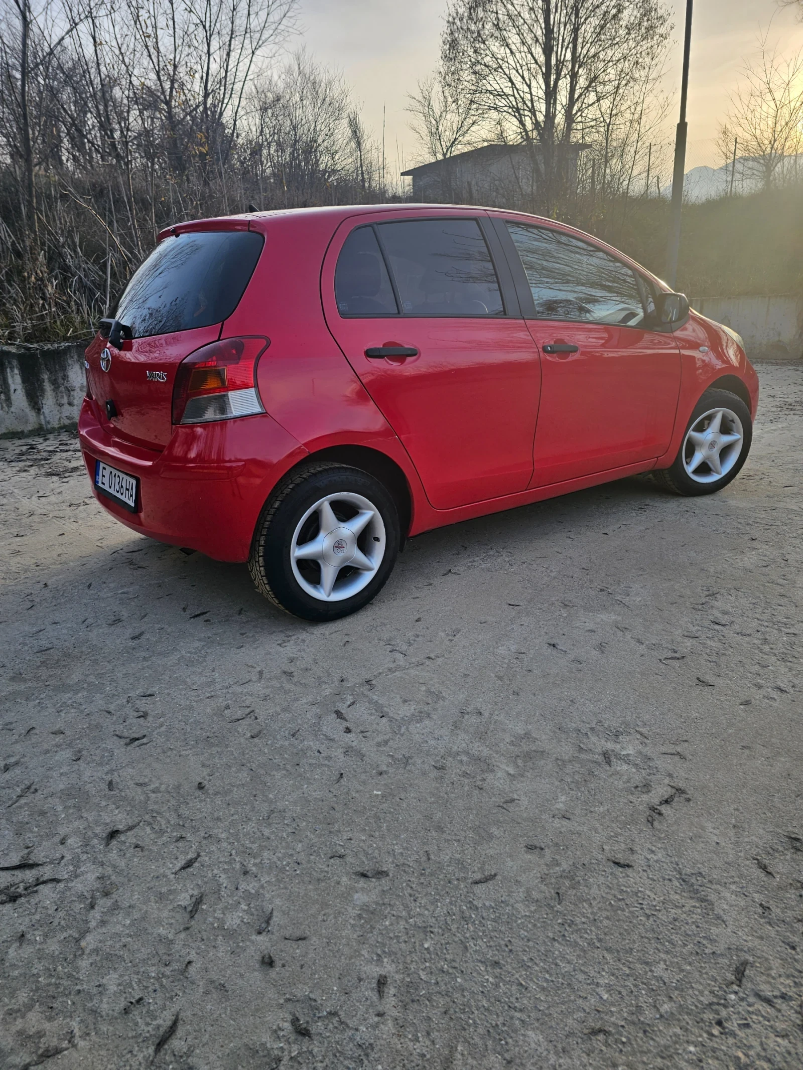 Toyota Yaris 1.0 | Mobile.bg � ����������� 7