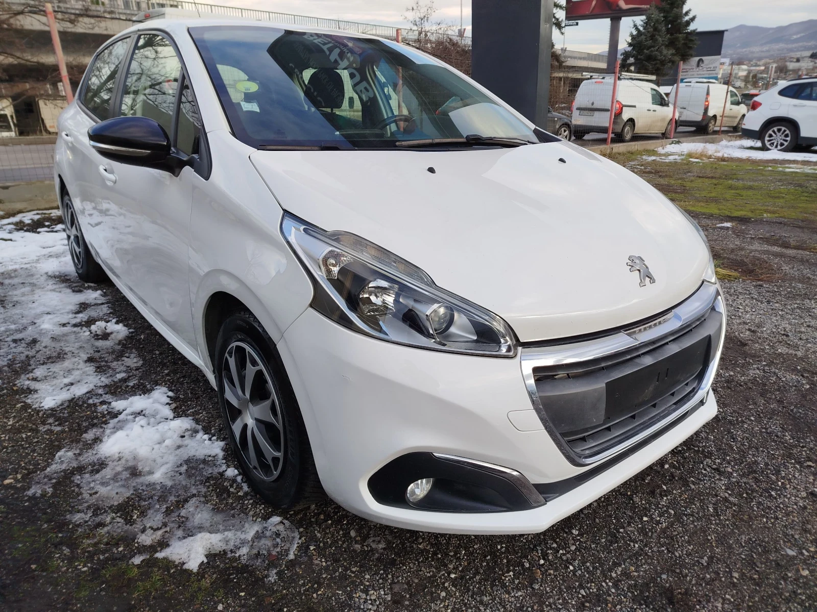 Peugeot 208 1.6HDI-140хил.км. - изображение 3
