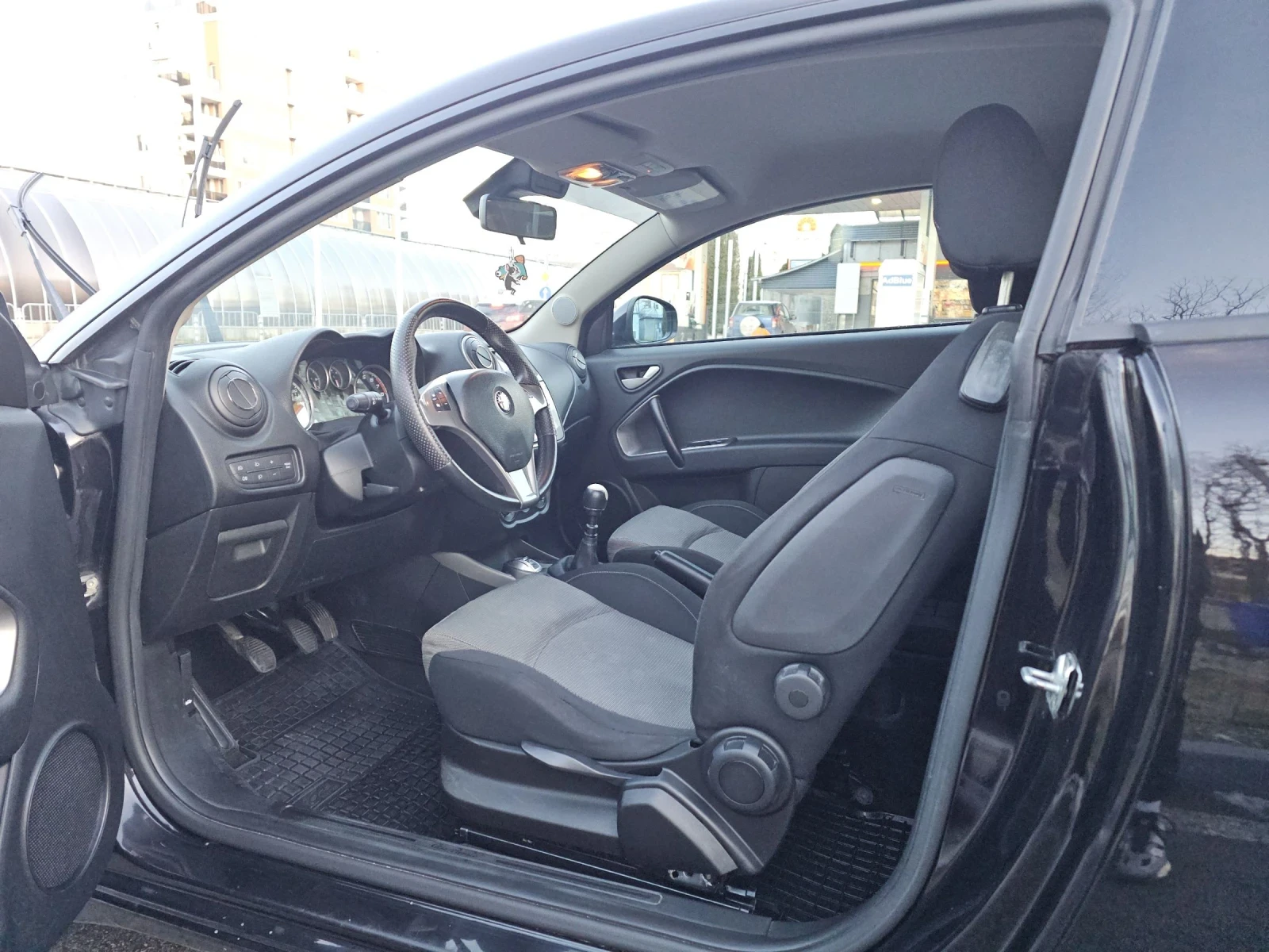 Alfa Romeo MiTo Alfa Romeo MiTo / 1.4 MPI 78 �.�. | Mobile.bg � ����������� 12