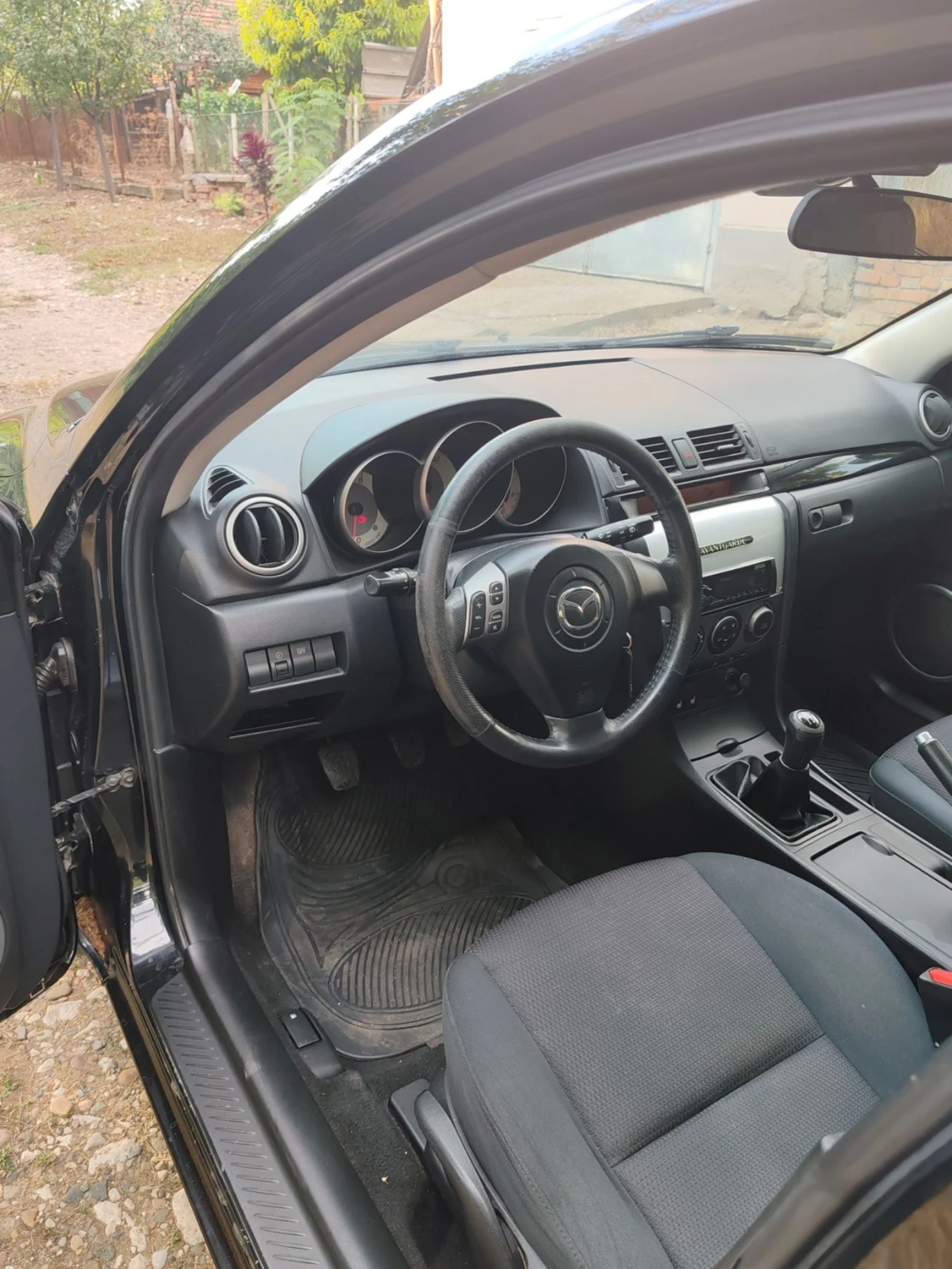 Mazda 3, снимка 15 - Автомобили и джипове - 53651824