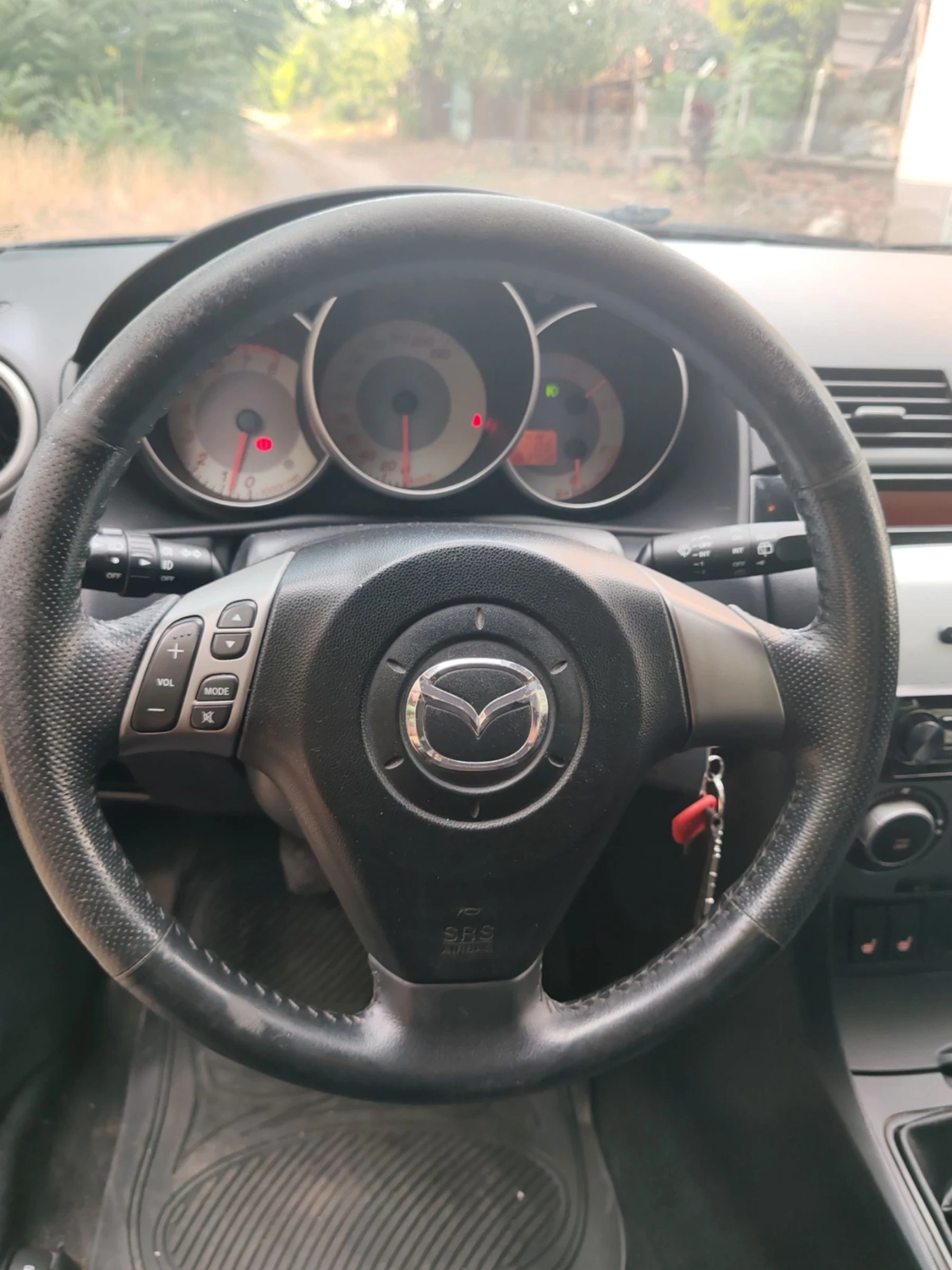 Mazda 3, снимка 14 - Автомобили и джипове - 53651824