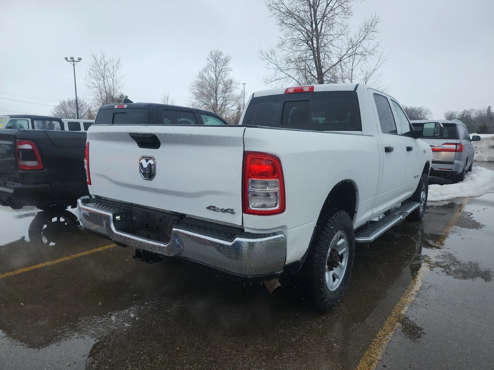 Dodge RAM 3500 6.4L| ПОДГРЕВИ| ЕЛ ПАКЕТ| CARFAX - изображение 3