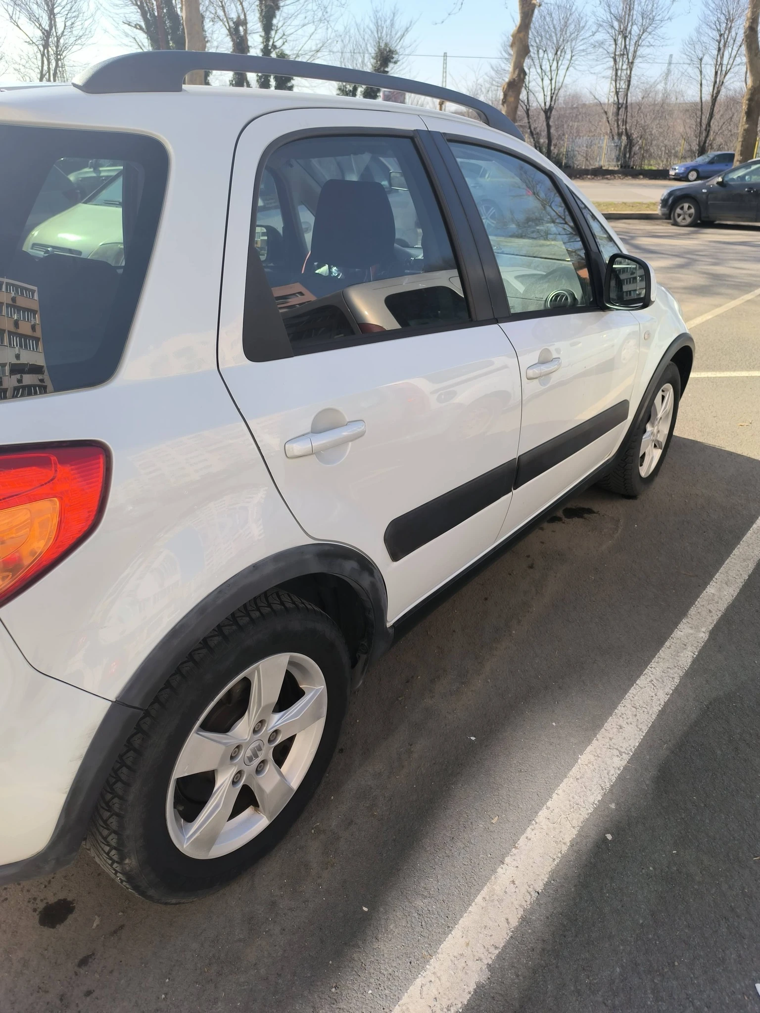 Suzuki SX4 1.6, снимка 4 - Автомобили и джипове - 53840328