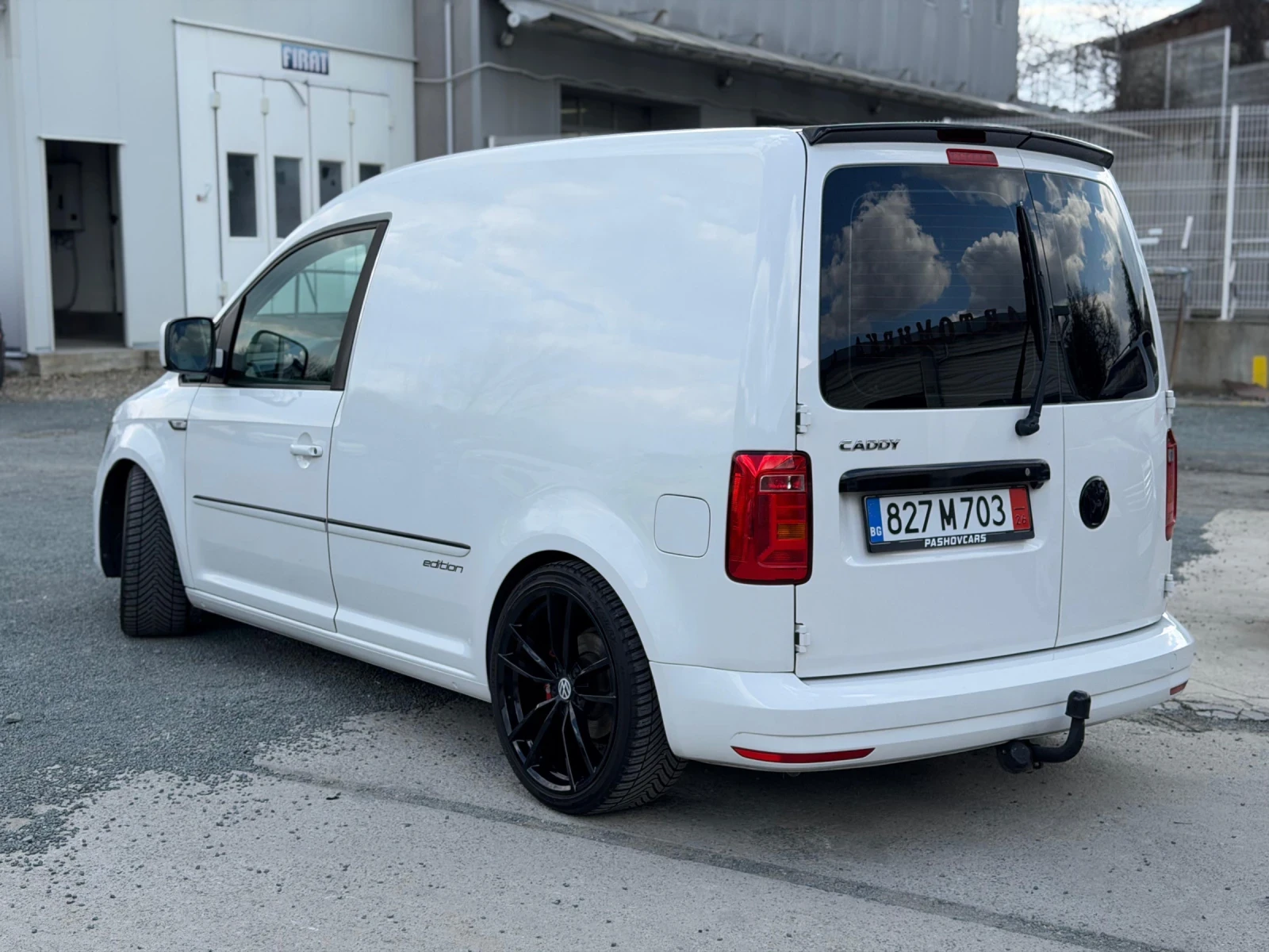 VW Caddy Edition 1, снимка 4 - Автомобили и джипове - 54026885