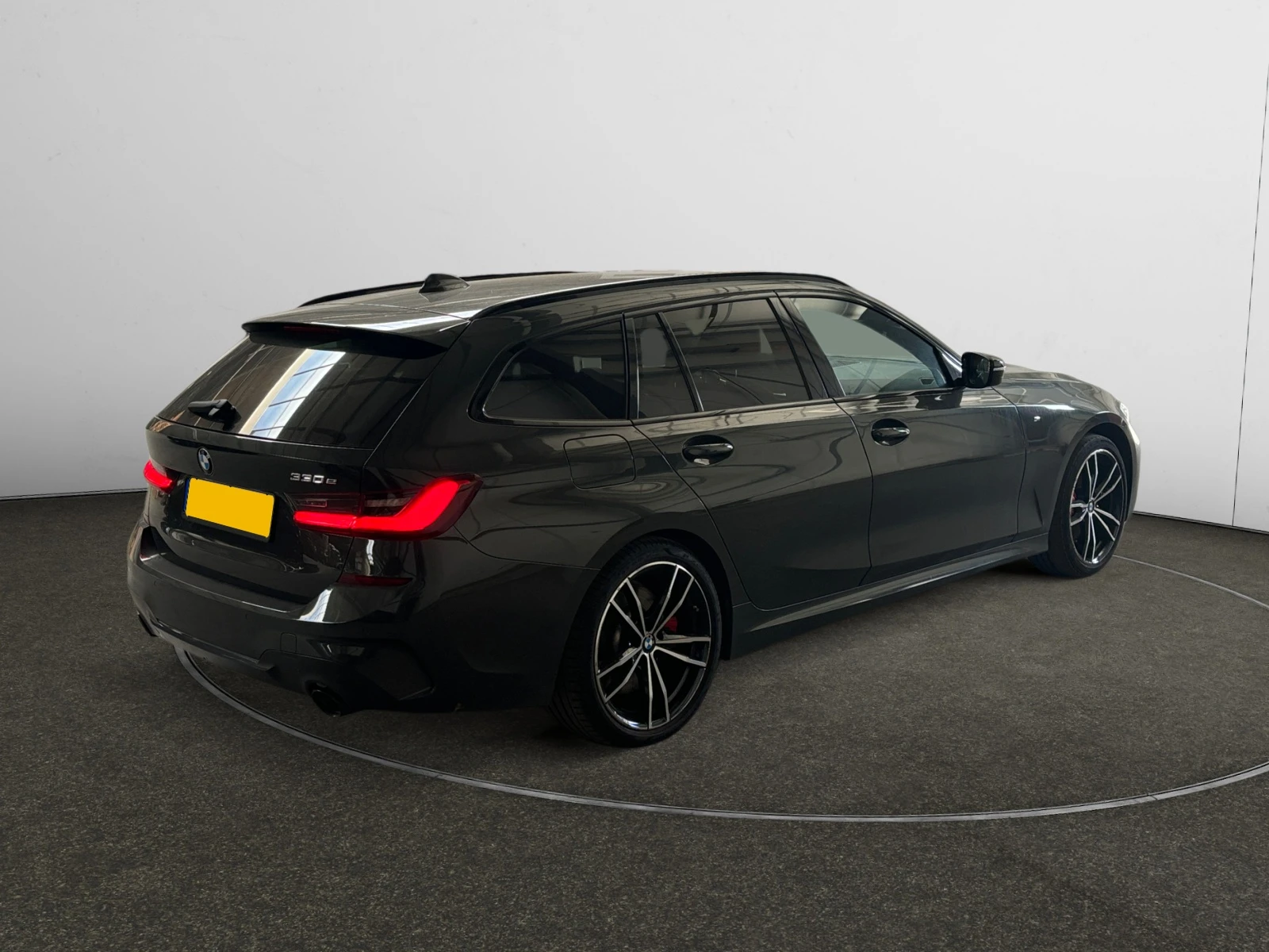 BMW 330 3 Series Touring 330e Business - Hybrid | Mobile.bg � ����������� 6