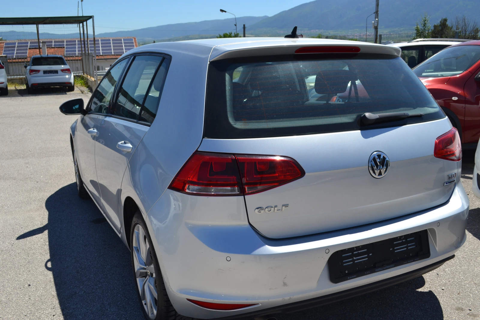 VW Golf 1.6tdi-dsg, снимка 4 - Автомобили и джипове - 54940615
