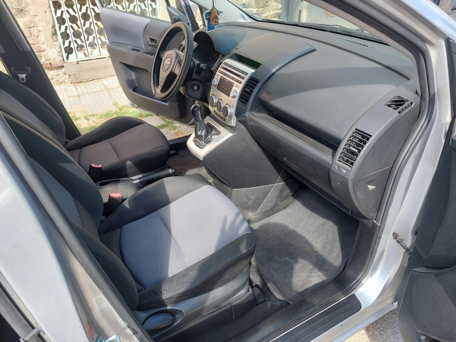 Mazda 5, снимка 8 - Автомобили и джипове - 54974473